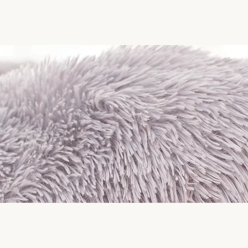 Raised grey rim in close-up with the pile lying in one direction