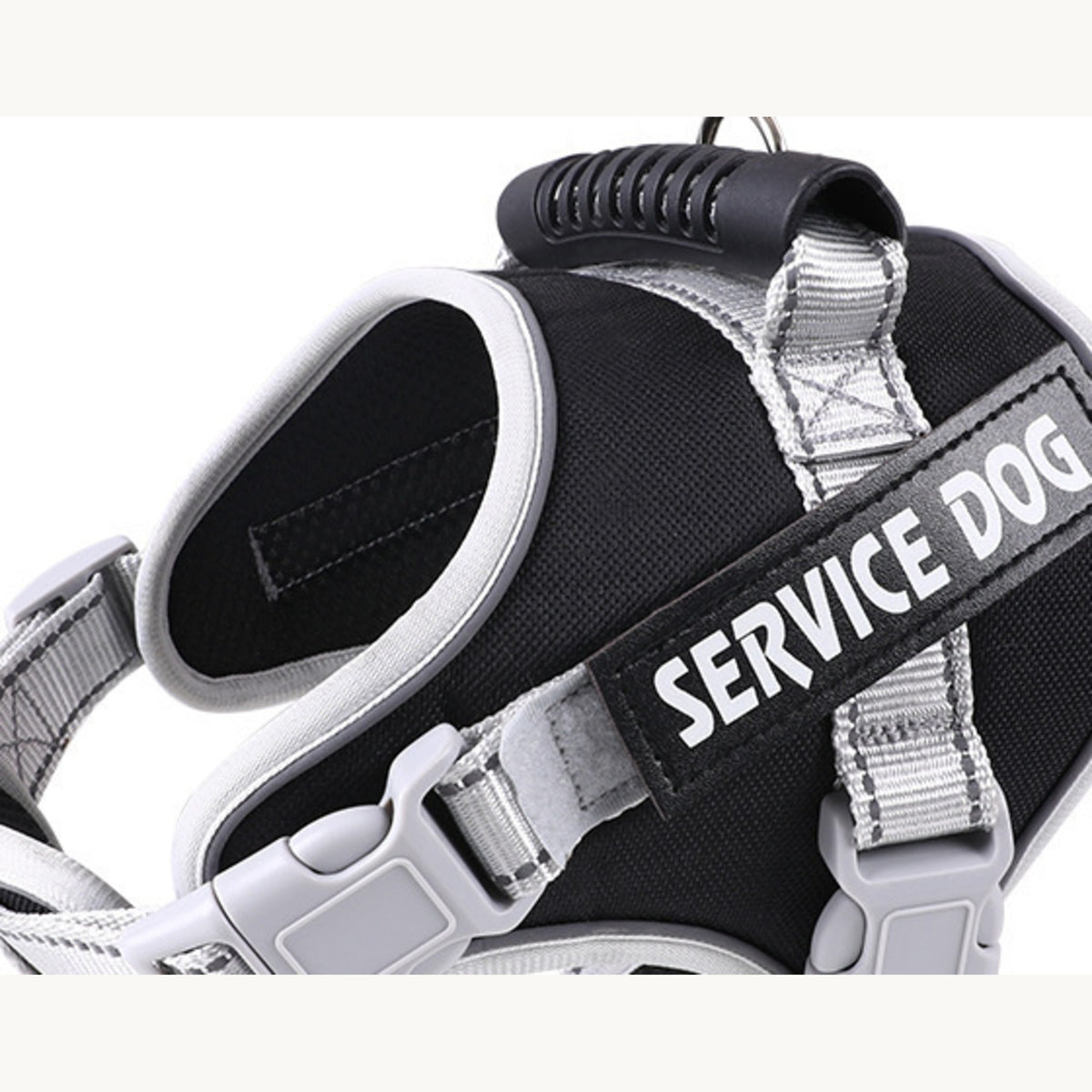 Closer view of the rigid handle, the steel ring and the reflective webbing