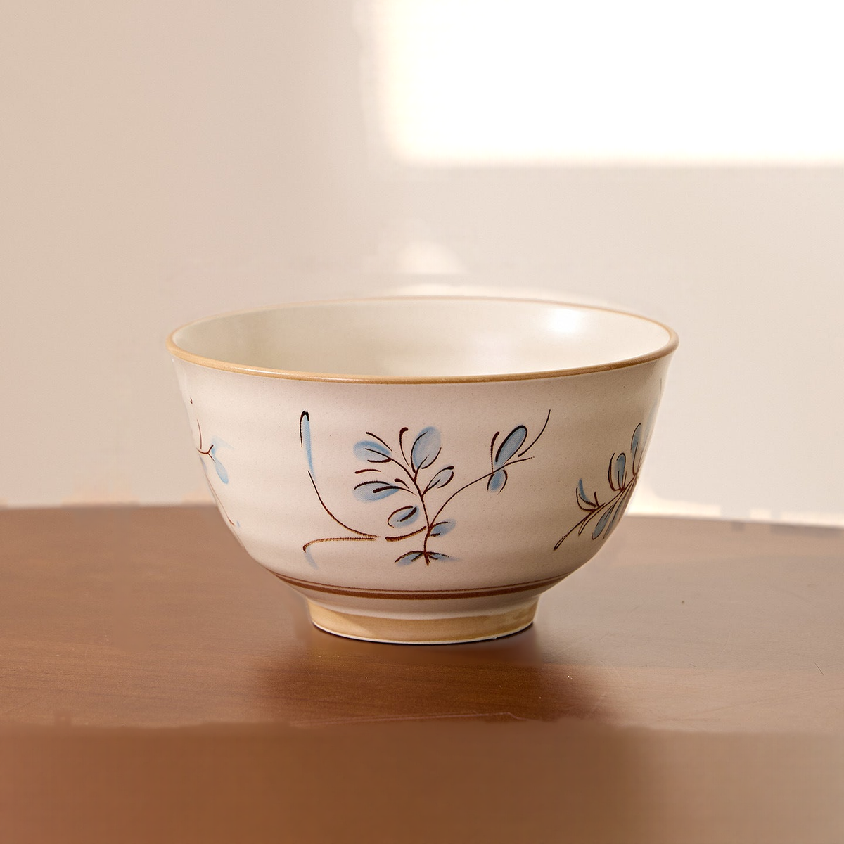 Simple Retro – 4.5 in Rice Bowl · 1 piece, on a table.