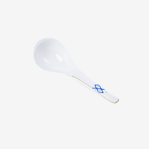 Dongli youran big spoon, shown on its own against a plain light background.