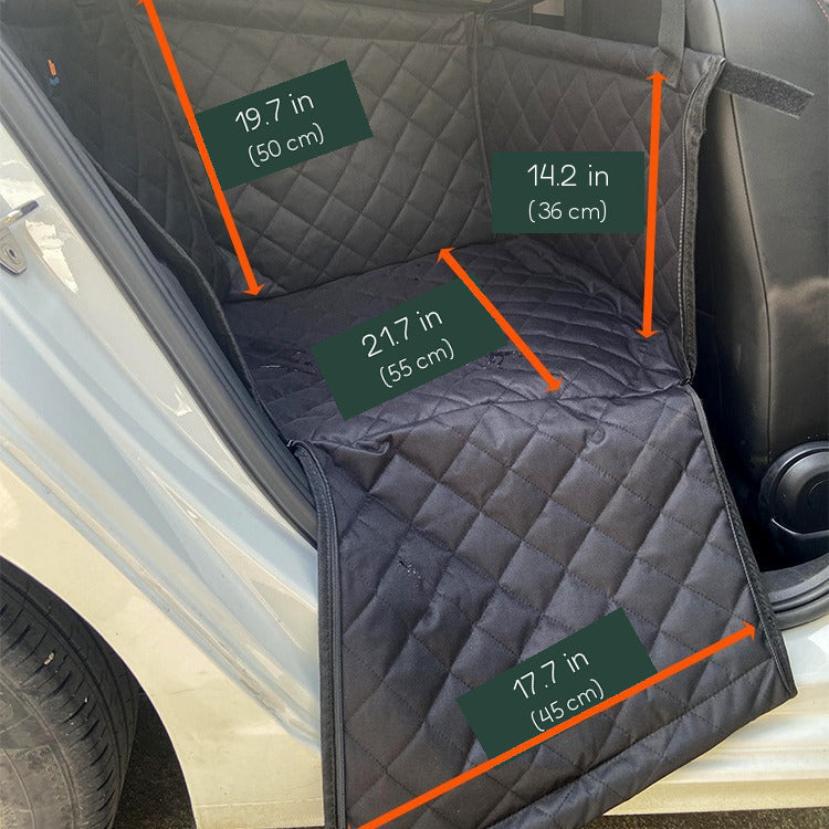 The quilted car seat basket fitted on a back seat, measured in inches: 21.7 in long, 17.7 in deep, 19.7 in and 14.2 in on the side panels