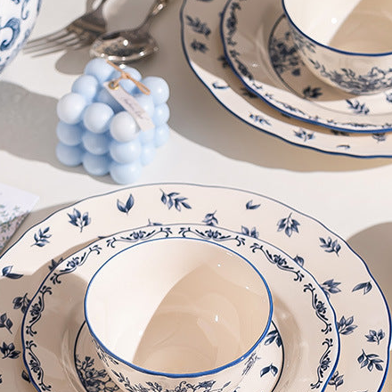 Blue and White Rainy Day, a closer look at the pieces.